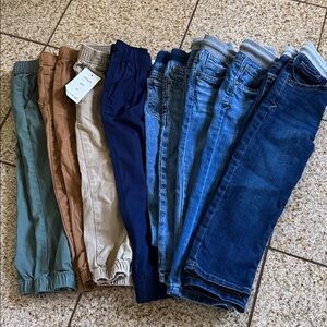 8 Pairs of Assorted 3T Boys Jogger Pants and Jeans